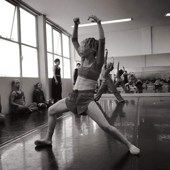 Cynthia Ham — estudio B&W enseñando