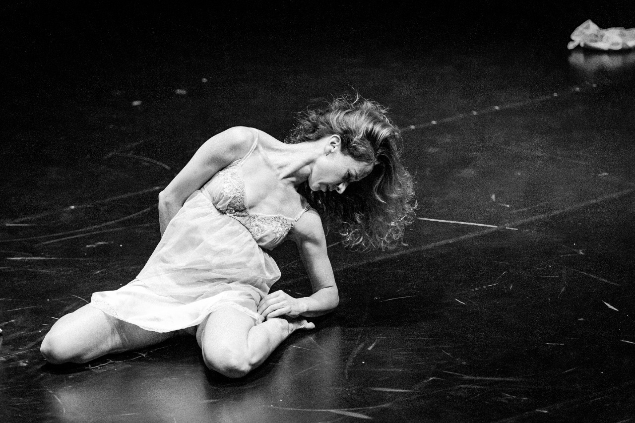 Cynthia Ham — B&W floor contemporary